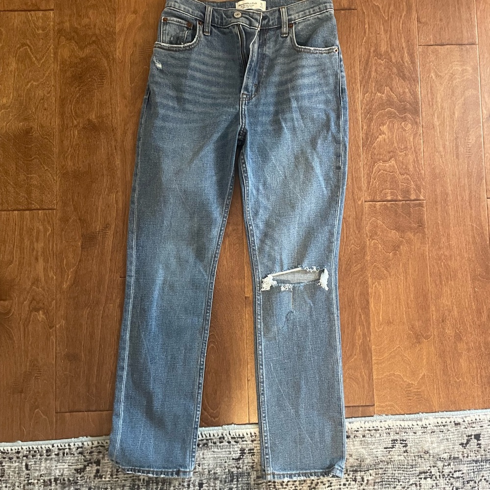 Abercrombie 90s straight jean